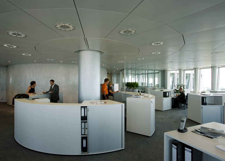 bmw ag  I  <b>project:</b> bmw headquarters photography  I  <b>architect:</b> karl schwanzer <b>revitalisation:</b> asp hamburg