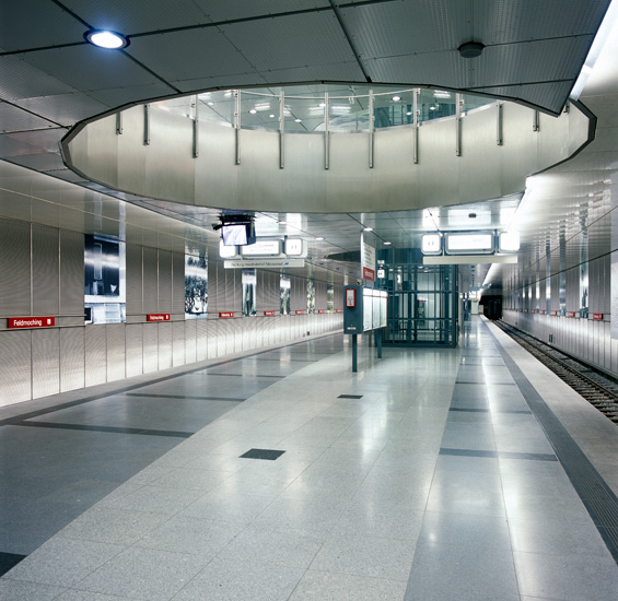 süddeutsche zeitung  I  <b>projekt:</b> u-bahnstationen in münchen