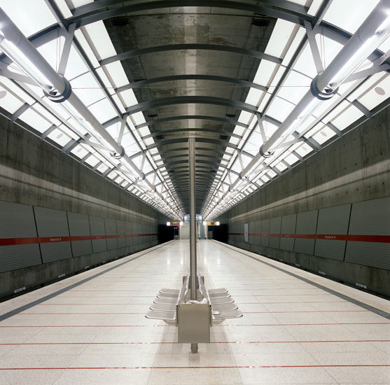 süddeutsche zeitung  I  <b>projekt:</b> u-bahnstationen in münchen