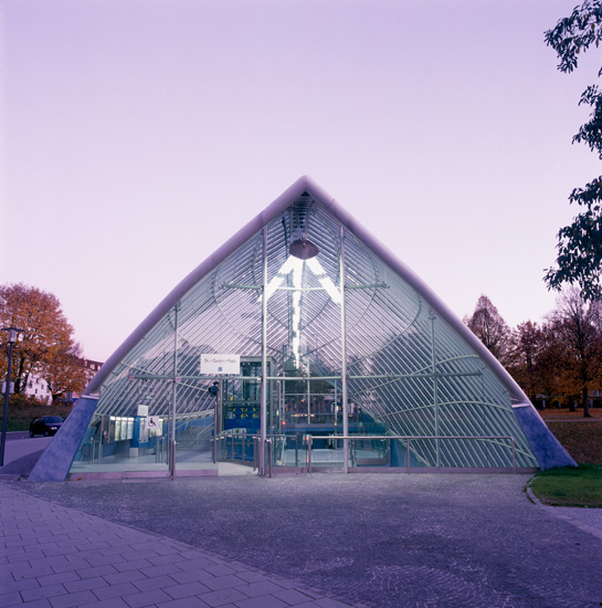 süddeutsche zeitung  I  <b>project:</b> subway stations in munich